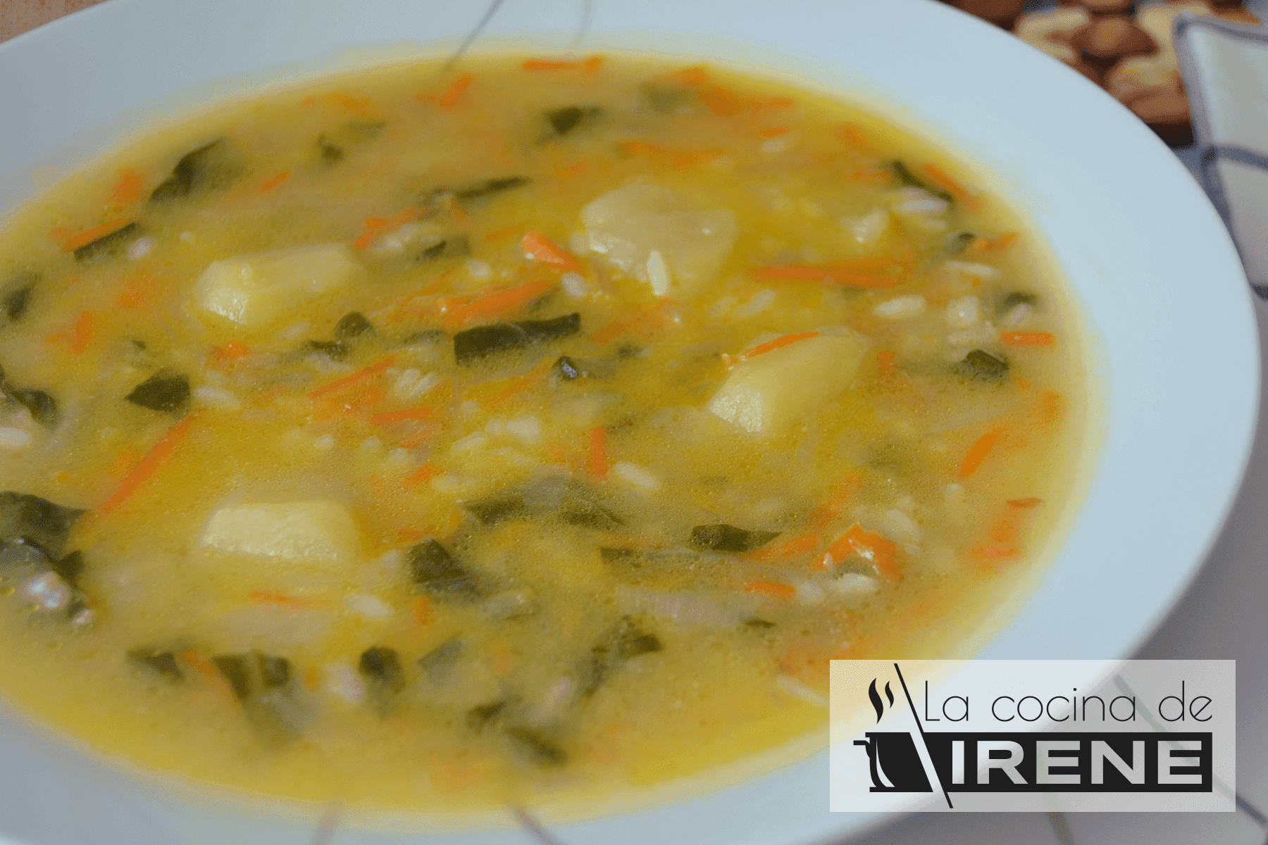 Sopa juliana con arroz