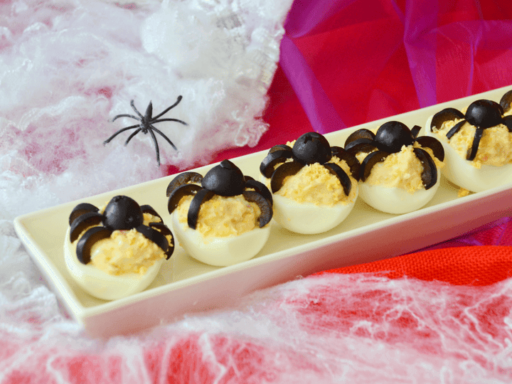 Huevos terroríficos rellenos