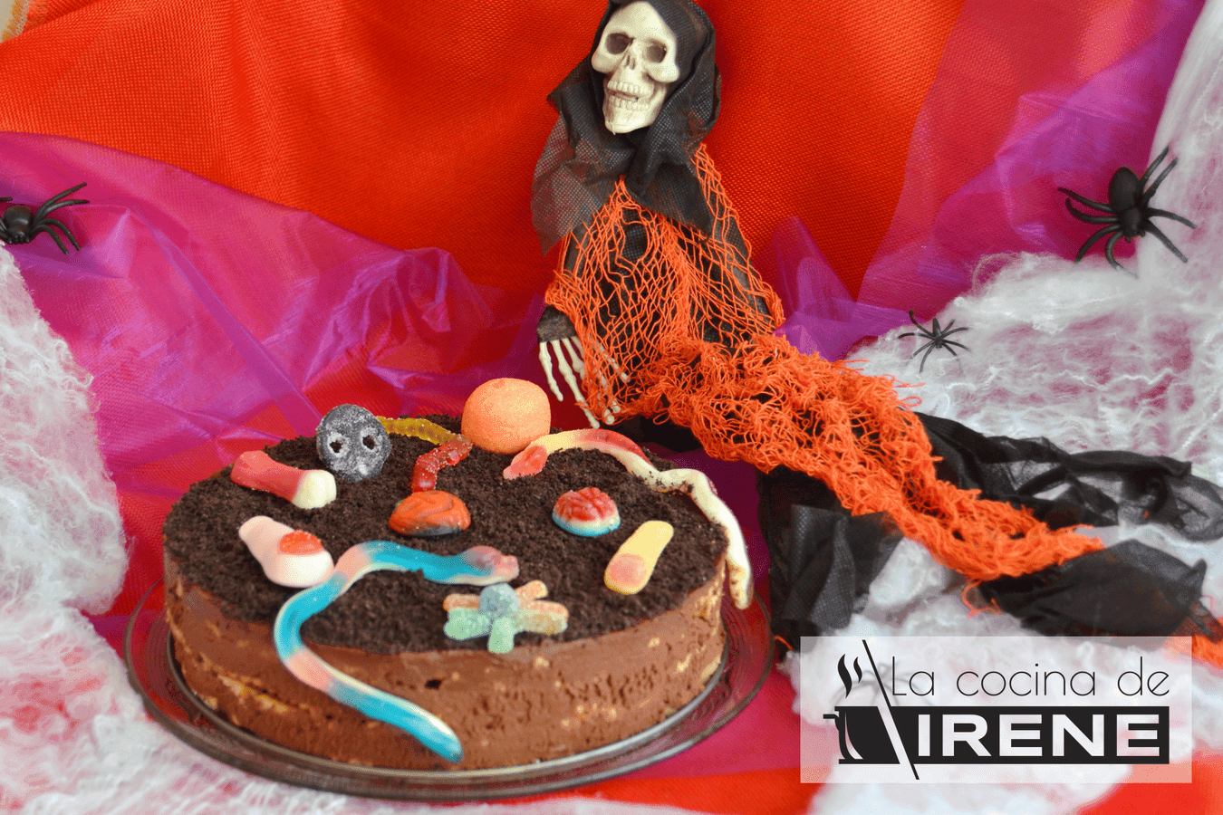 Tarta terrorífica de galletas y mousse de chocolate