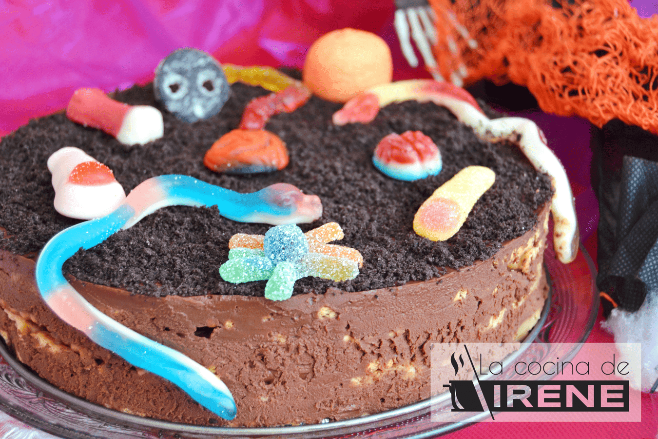 Tarta terrorífica de galletas y mousse de chocolate