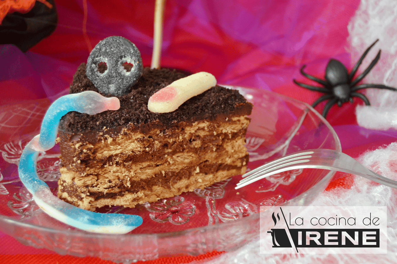 Tarta terrorífica de galletas y mousse de chocolate
