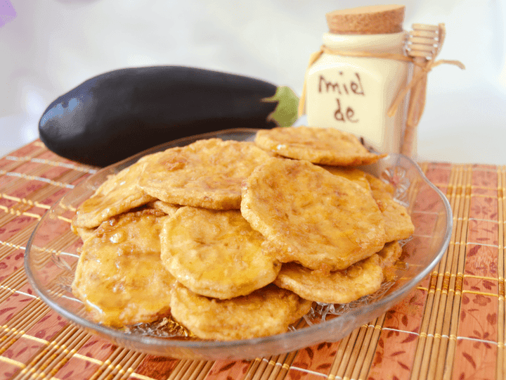 Berenjenas fritas con miel de Azahar
