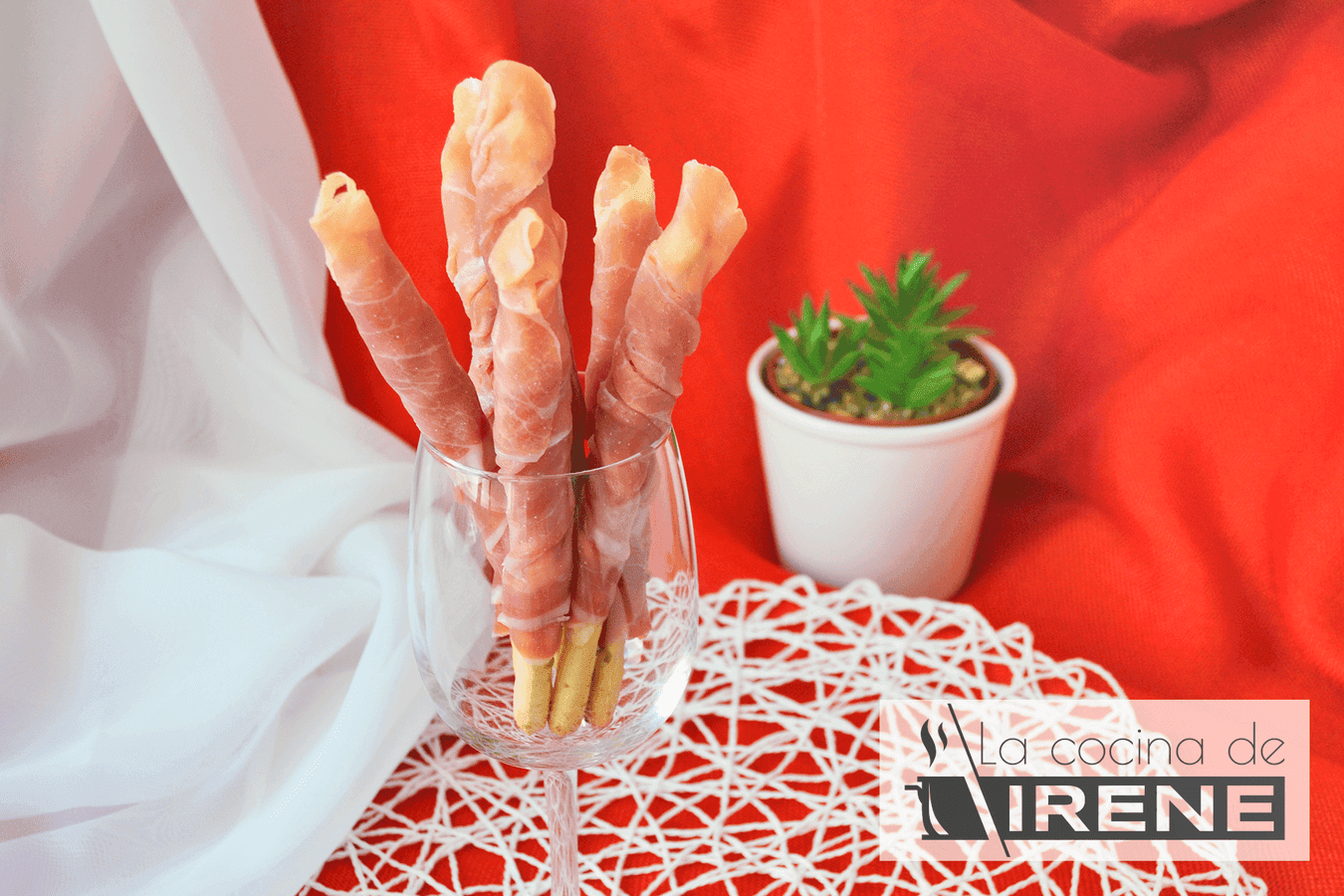 Palitos con jamón serrano