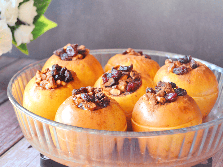 Manzanas asadas con frutos secos