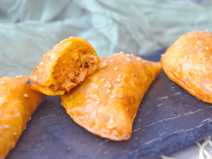 Empanadillas de atún, huevo y tomate