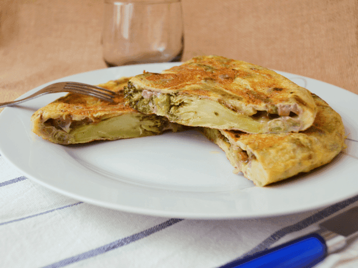 Tortilla de brócoli y setas