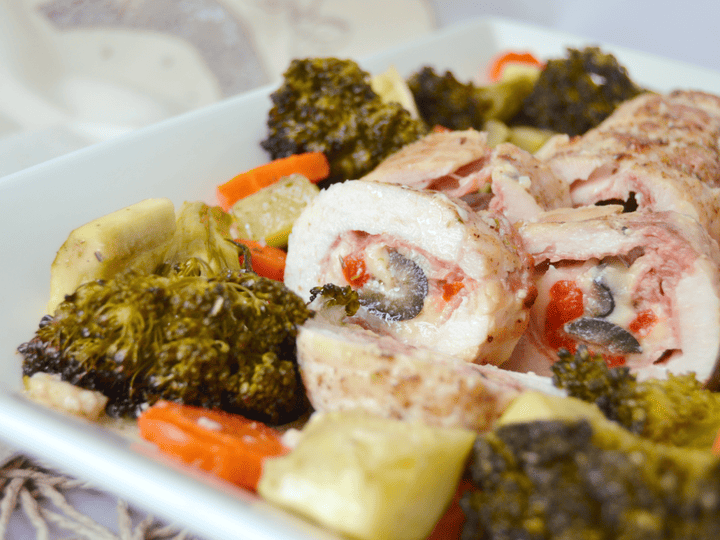 Pechuga de pavo rellena de jamón serrano y queso