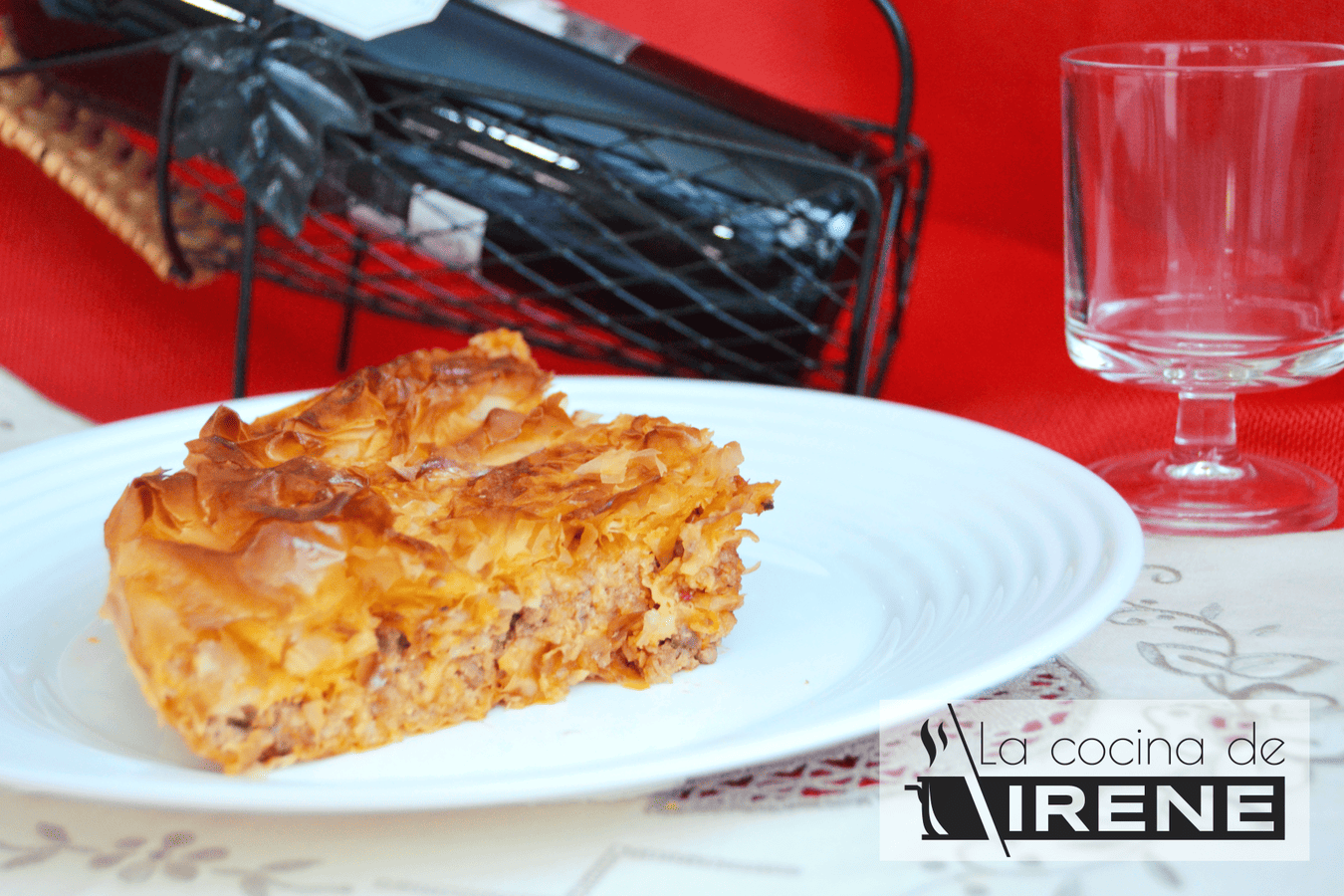 Pastel crujiente de carne picada