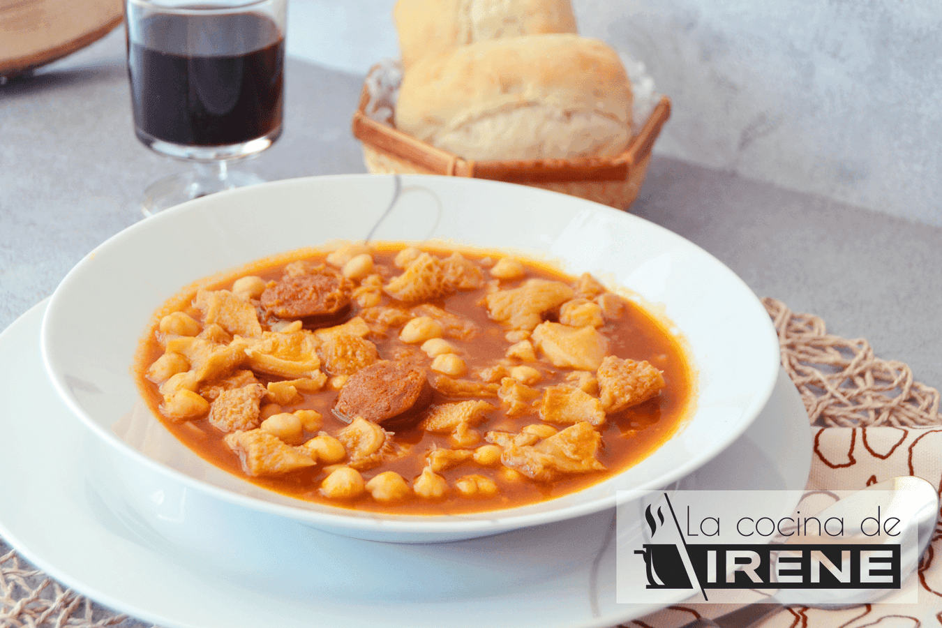 Callos de ternera con garbanzos