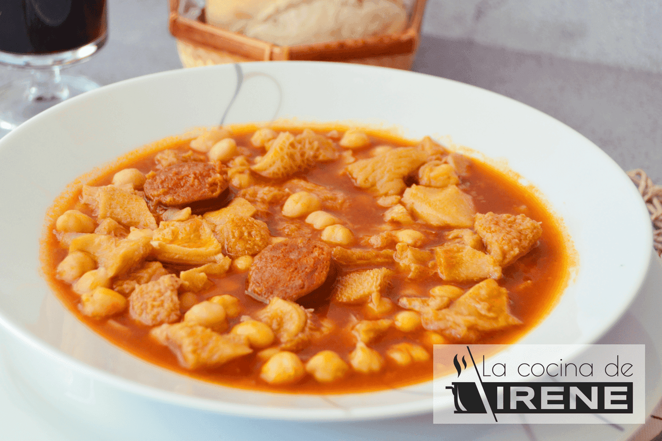 Callos de ternera con garbanzos