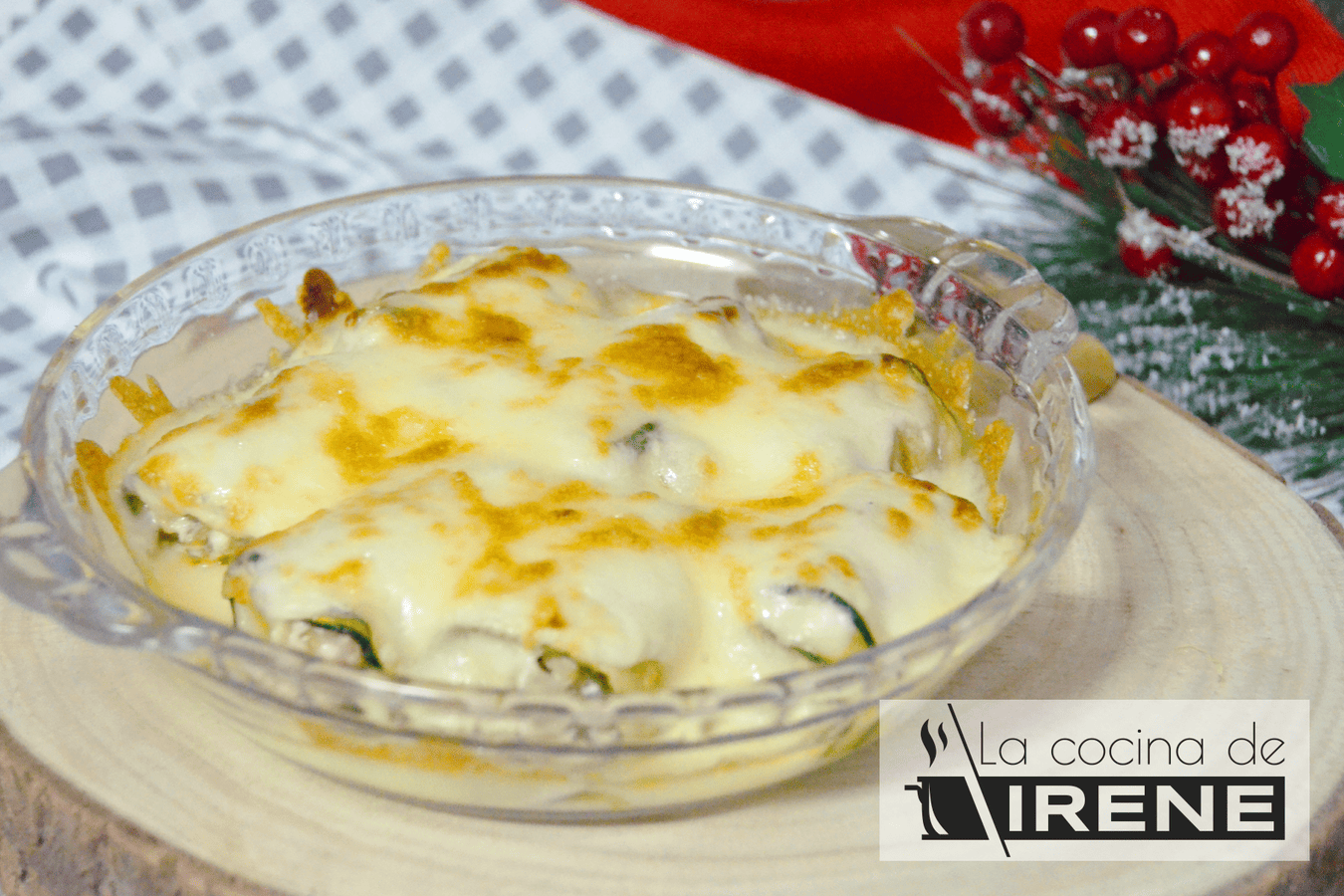 Rollitos de calabacín rellenos de pollo, bacon y champiñones