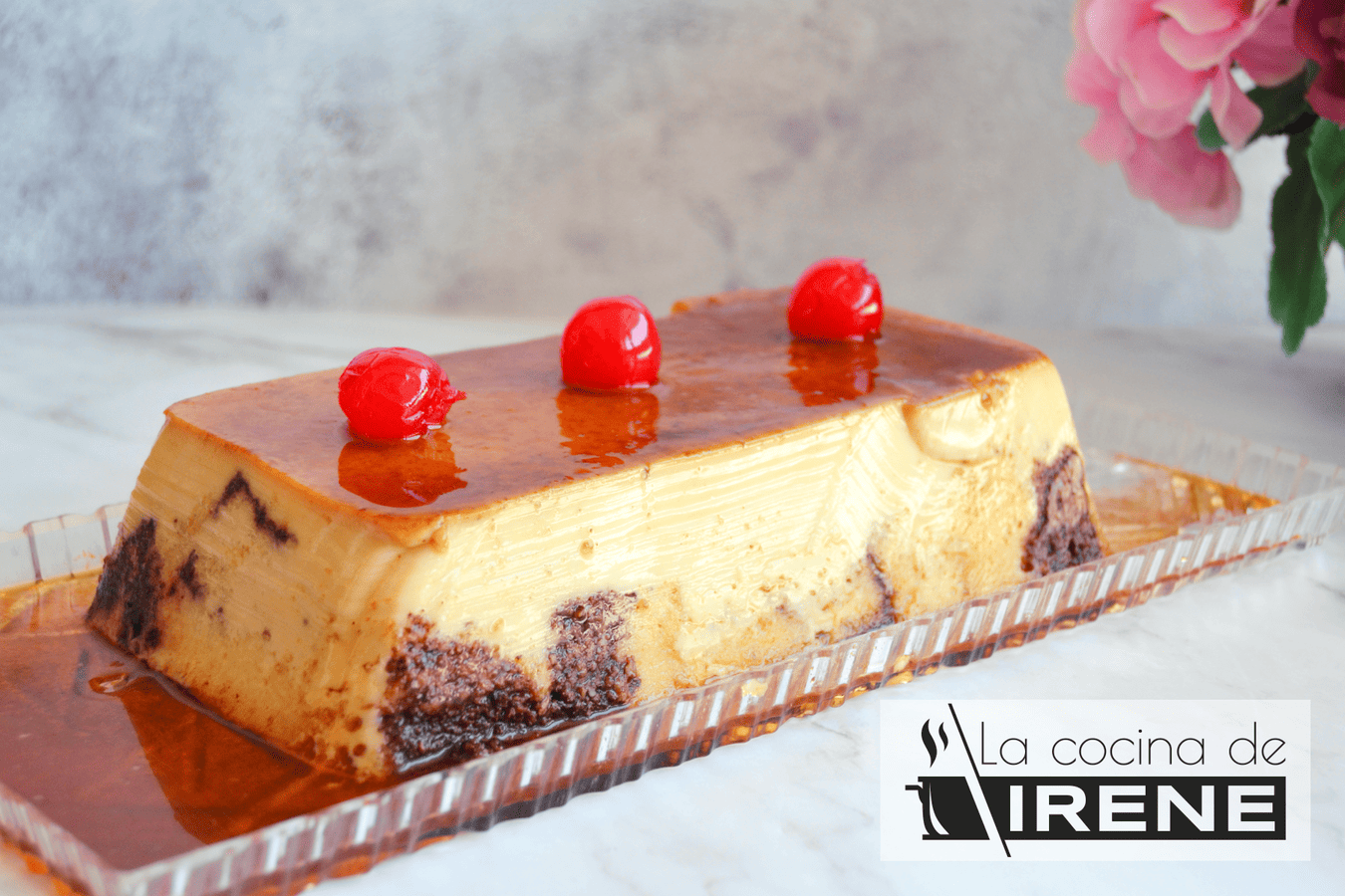 Flan de bizcochitos con chocolate