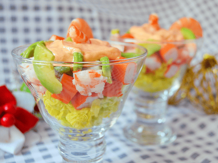 Cóctel de marisco con aguacate