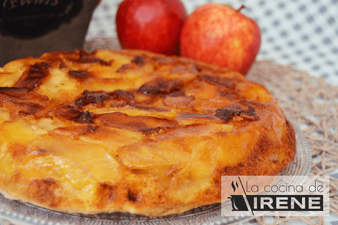 Tarta de manzana en sartén