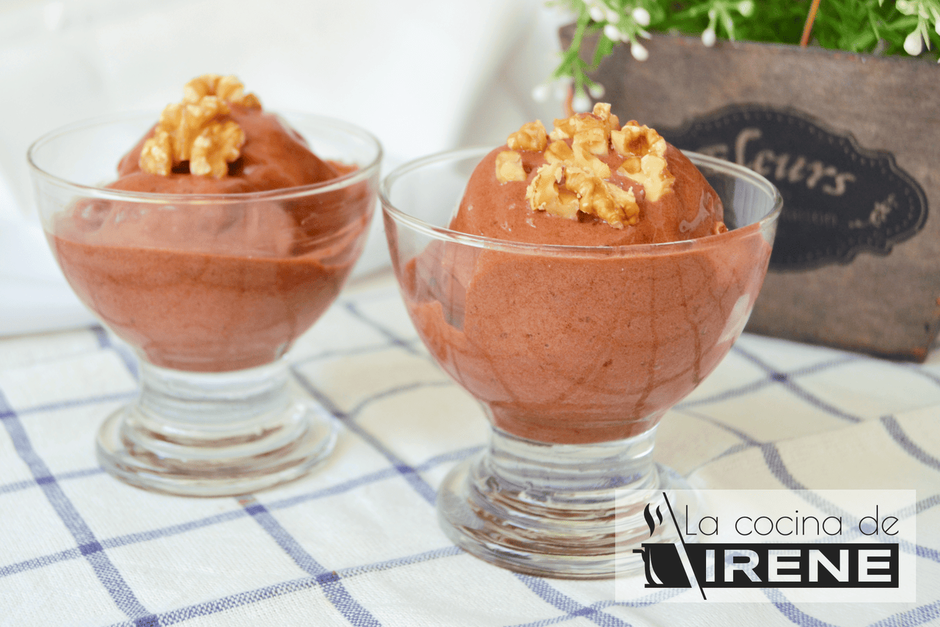 Helado de plátano y chocolate