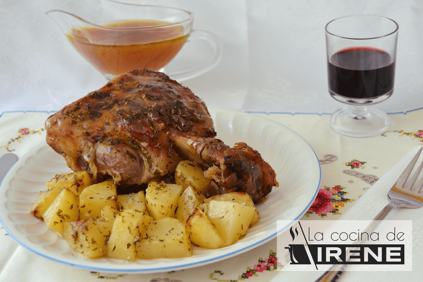 Codillos de cerdo asados a las finas hierbas