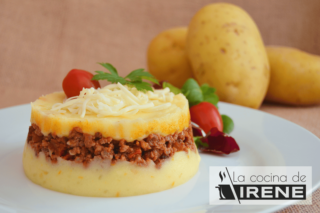 Timbal de patata y carne picada