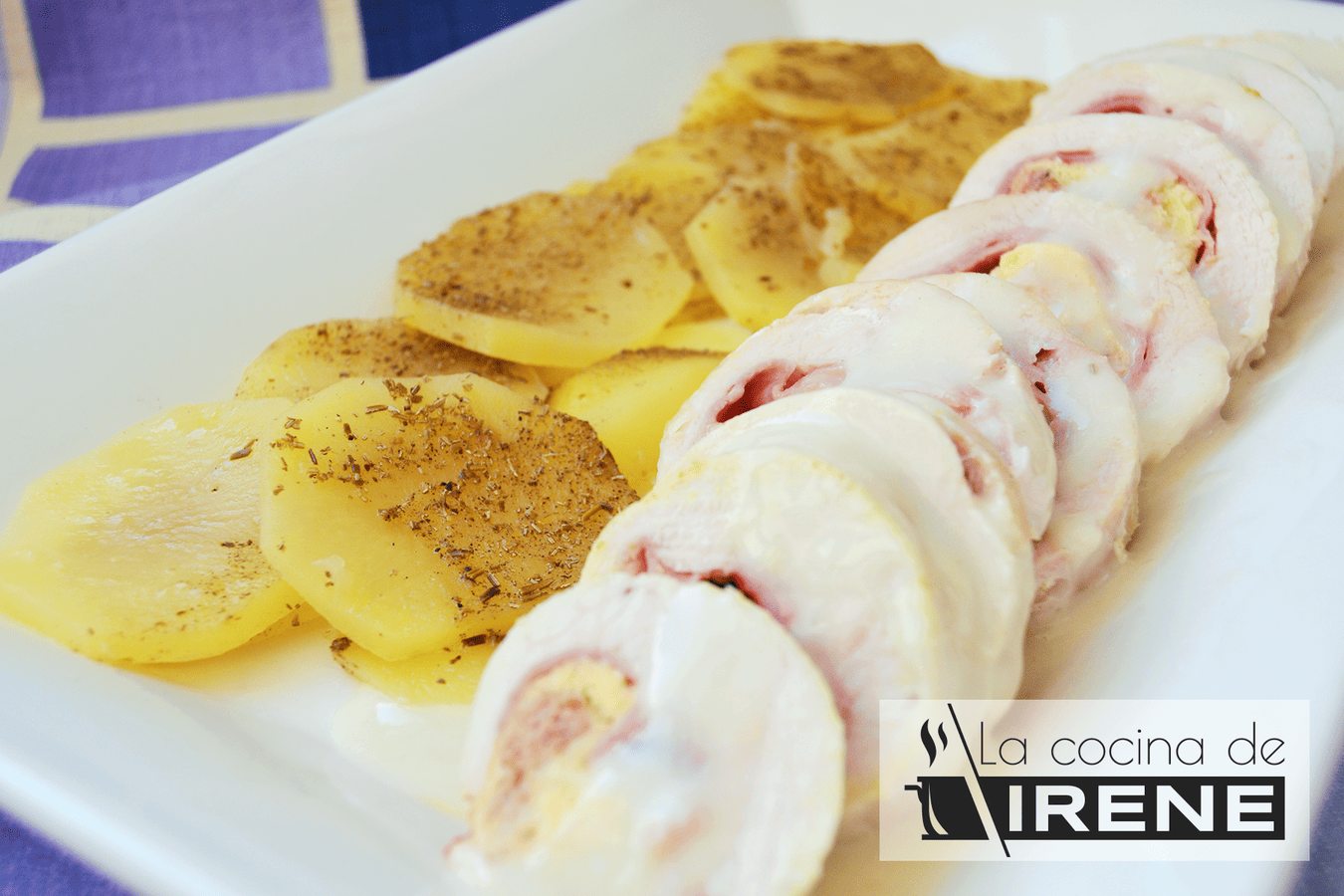 Pechuga de pollo rellena de tortilla, jamón y queso