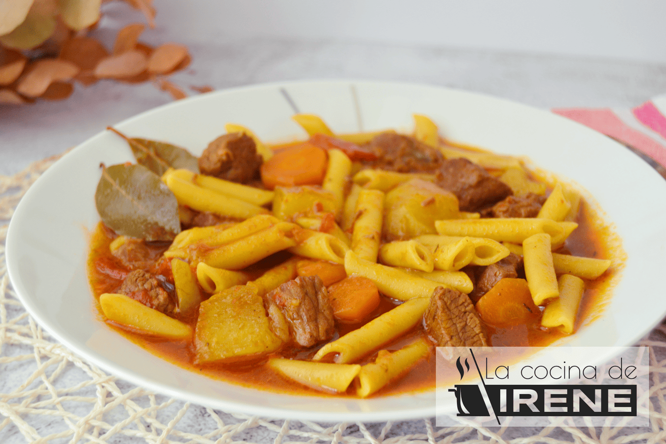 Guiso de ternera con macarrones