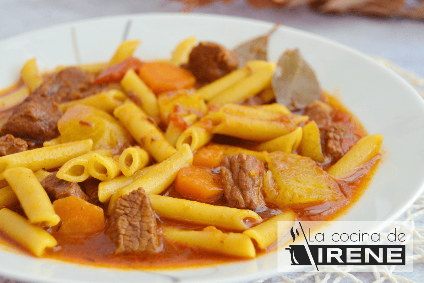 Guiso de ternera con macarrones
