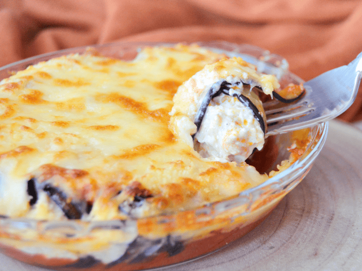 Rollitos de berenjena rellenos de pollo y champiñones