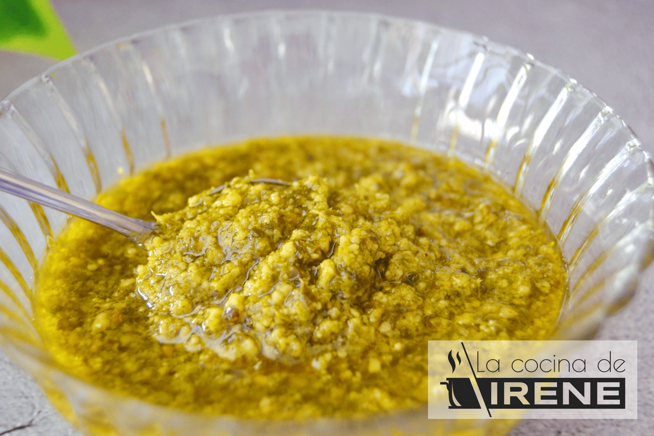 Salsa pesto de albahaca